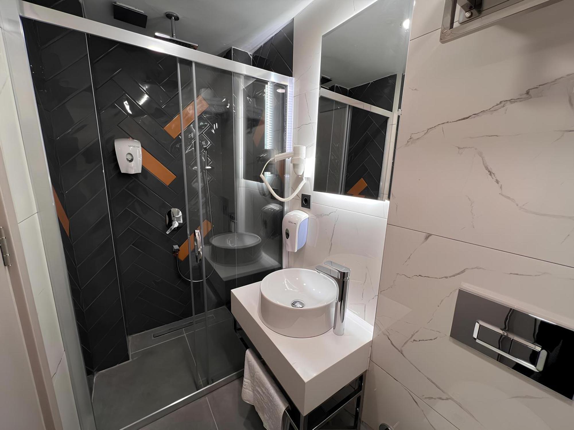 Roi Hotel إزمير المظهر الخارجي الصورة